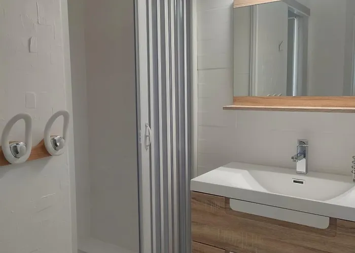 Nid Douillet Climatisee Avec Terrasse Et Velos